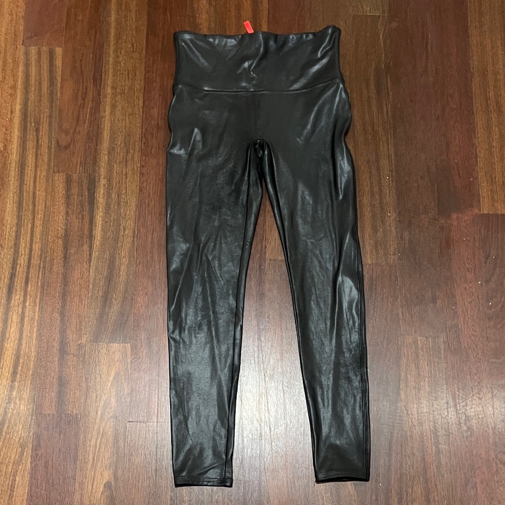 SPANX Classic Black Leggings